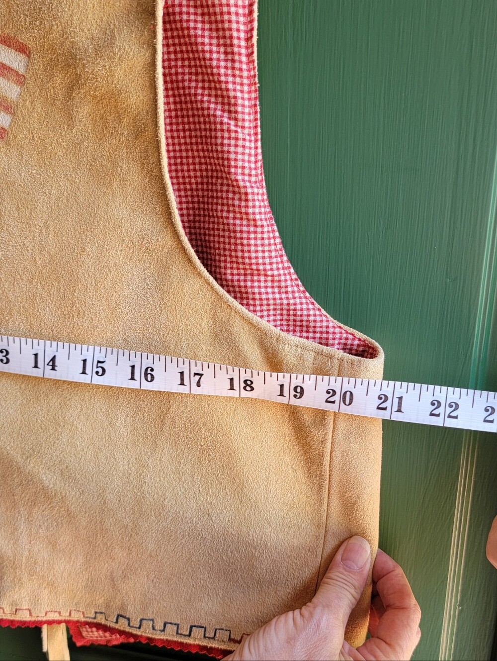 Vintage Native Motif Genuine Suede Vest in Tan with Red Gingham Lining Sz M - Picture 7 of 7